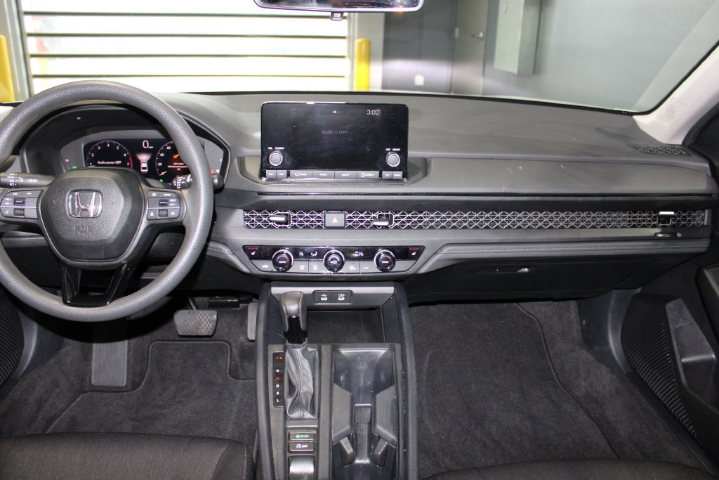 Used 2023 Honda Accord EX image 13