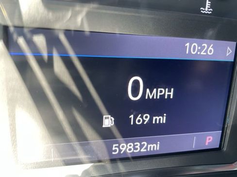 Used 2023 Chevrolet Traverse LT image 12