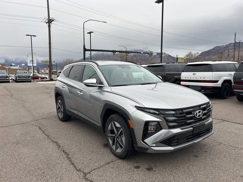 Used 2025 Hyundai Tucson SEL image 3