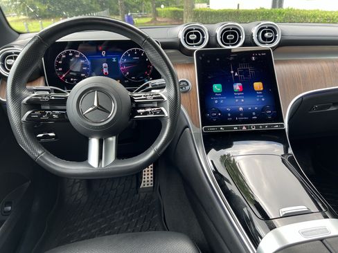 Used 2025 Mercedes-Benz GLC 300 4MATIC w/ AMG Line image 30