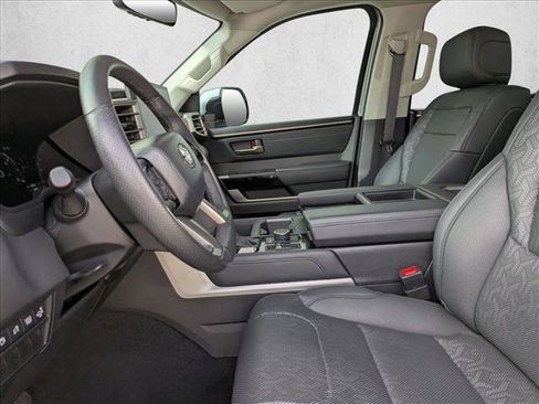 Used 2024 Toyota Tundra Limited AWD/4WD image 15