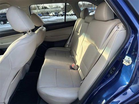 Used 2015 Subaru Outback 2.5i Limited image 25