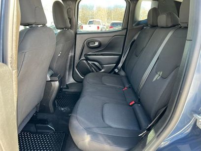 Used 2023 Jeep Renegade Latitude