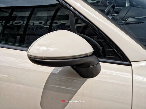 Used 2022 Porsche Cayenne Coupe AWD/4WD image 14