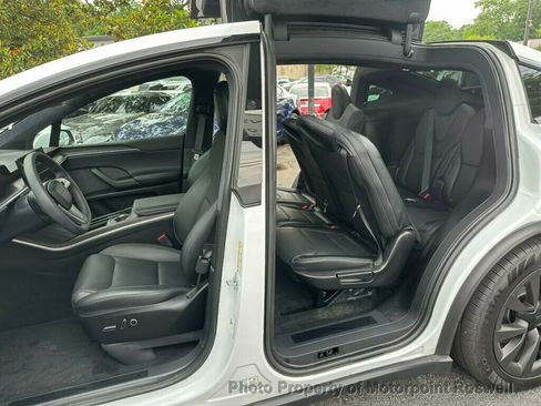 Used 2025 Tesla Model X AWD/4WD image 26