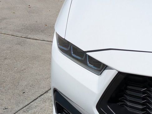 Used 2024 Ford Mustang Premium image 10