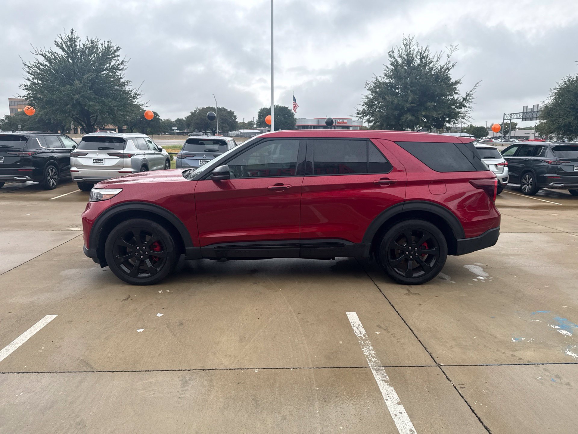 Used 2022 Ford Explorer ST w/ Equipment Group 401A AWD/4WD image 3