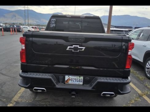 Used 2022 Chevrolet Silverado 1500 LT Trail Boss w/ LT Trail Boss Premium Package AWD/4WD image 8