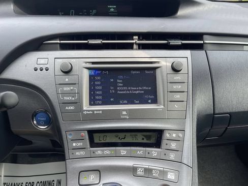 Used 2014 Toyota Prius Four FWD image 17