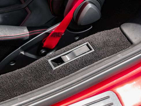Used 2017 Ferrari 488 Spider RWD image 37