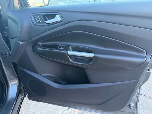 Used 2013 Ford Escape SE image 18