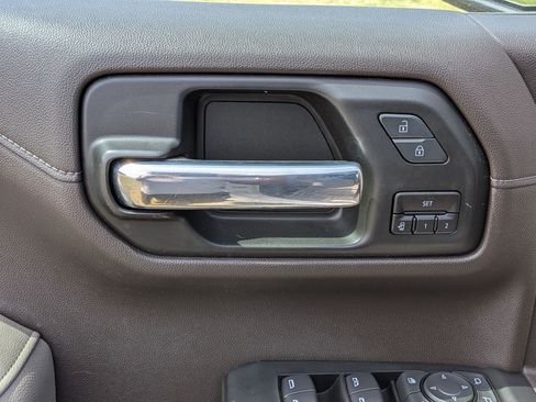 Used 2021 Chevrolet Silverado 1500 LTZ w/ Technology Package image 12