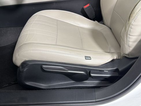 Used 2018 Honda Accord LX image 12