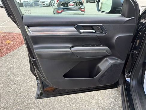 Used 2025 GMC Terrain Elevation FWD image 11