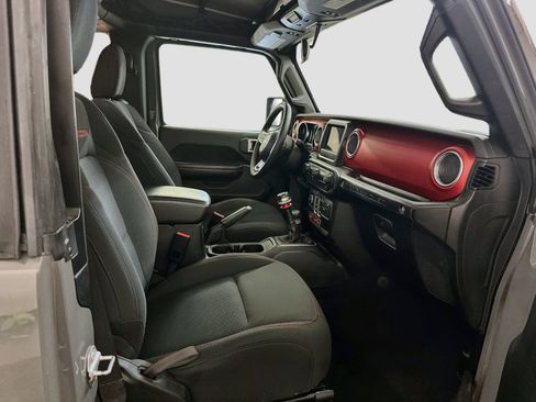 Used 2019 Jeep Wrangler Rubicon w/ Steel Bumper Group AWD/4WD image 30