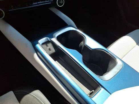 Certified 2025 Chevrolet Equinox EV LT FWD image 10