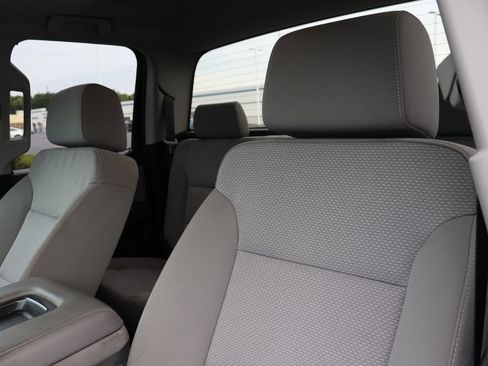 Used 2018 Chevrolet Silverado 1500 Custom w/ Custom Value Package AWD/4WD image 13