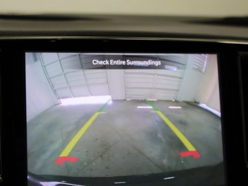 Used 2025 Chrysler Pacifica Select FWD image 32