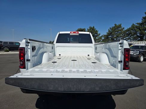 New 2026 RAM 3500 Tradesman AWD/4WD image 28