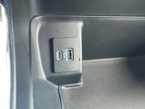 Used 2022 Ford F150 XLT w/ Equipment Group 302A High image 24