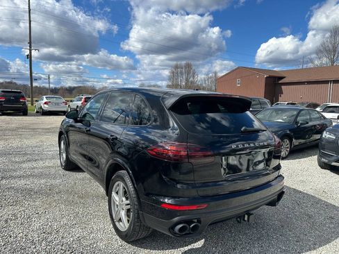 Used 2017 Porsche Cayenne Platinum Edition AWD/4WD image 7