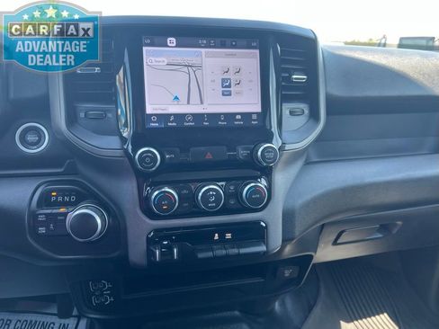 Used 2022 RAM 2500 Tradesman w/ Chrome Appearance Group AWD/4WD image 12