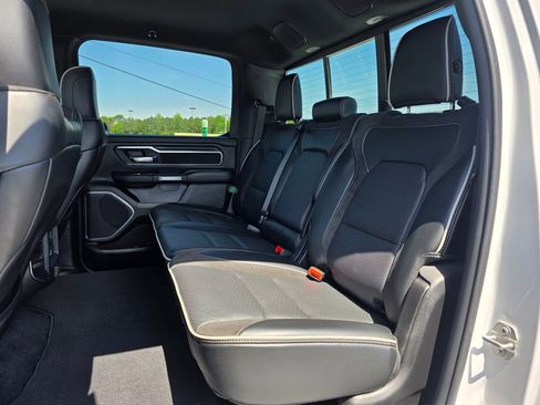 Used 2025 RAM 1500 Laramie w/ Sport Appearance Package AWD/4WD image 32