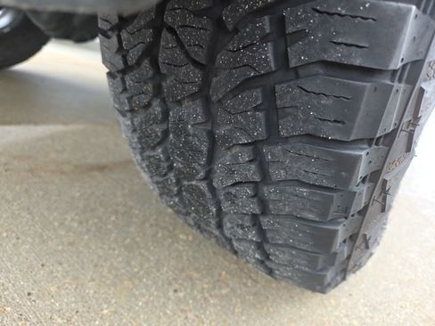 Used 2021 Toyota Tacoma TRD Off-Road image 71