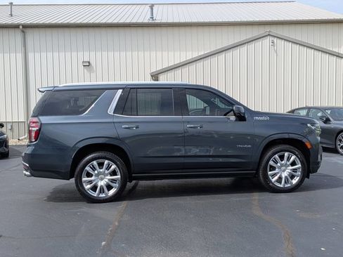Used 2021 Chevrolet Tahoe High Country w/ Premium Package AWD/4WD image 8