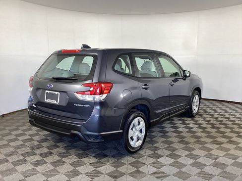 Used 2022 Subaru Forester AWD/4WD image 2