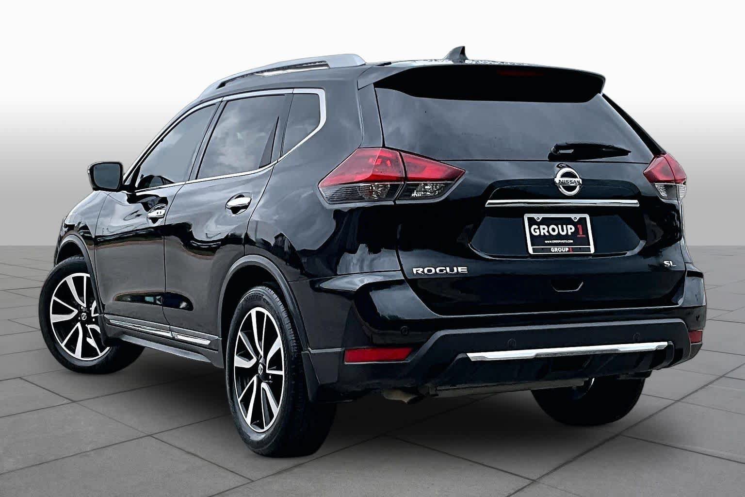 Used 2020 Nissan Rogue SL w/ Premium Package FWD image 11