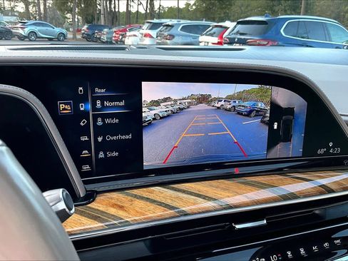 Used 2021 Cadillac Escalade ESV Premium Luxury Platinum image 26