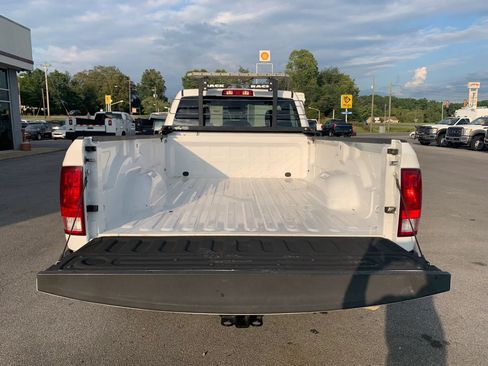 Used 2018 RAM 1500 Express AWD/4WD image 25