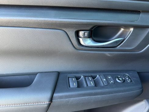 Used 2024 Honda CR-V Sport image 11