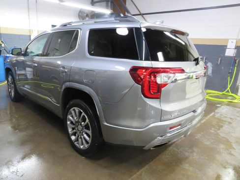 Used 2023 GMC Acadia Denali w/ Denali Ultimate Package AWD/4WD image 4