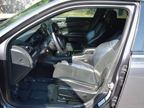 Used 2017 Chrysler 300 S w/ 300S Premium Group 2 w/2_L RWD image 12