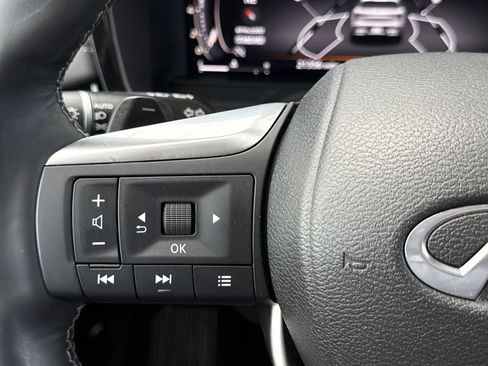 Used 2022 INFINITI QX60 Sensory w/ Vision Package FWD image 23