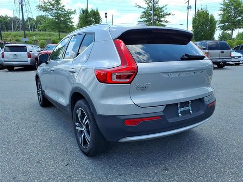 Used 2023 Volvo XC40 B5 Plus AWD/4WD image 33