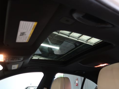 Used 2015 BMW 740i RWD image 31