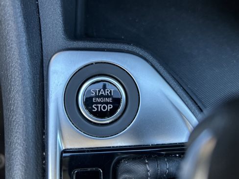 Used 2024 Nissan Sentra SV image 43