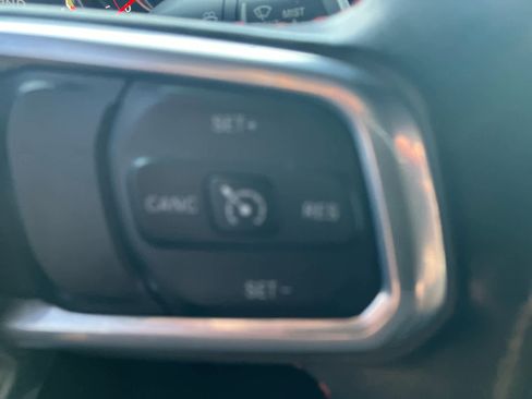 Used 2020 Jeep Gladiator Rubicon w/ Auxiliary Switch Group AWD/4WD image 18