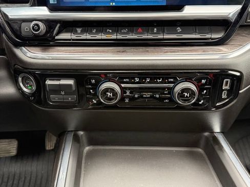 Used 2024 Chevrolet Silverado 2500 LTZ w/ LTZ Plus Package AWD/4WD image 33