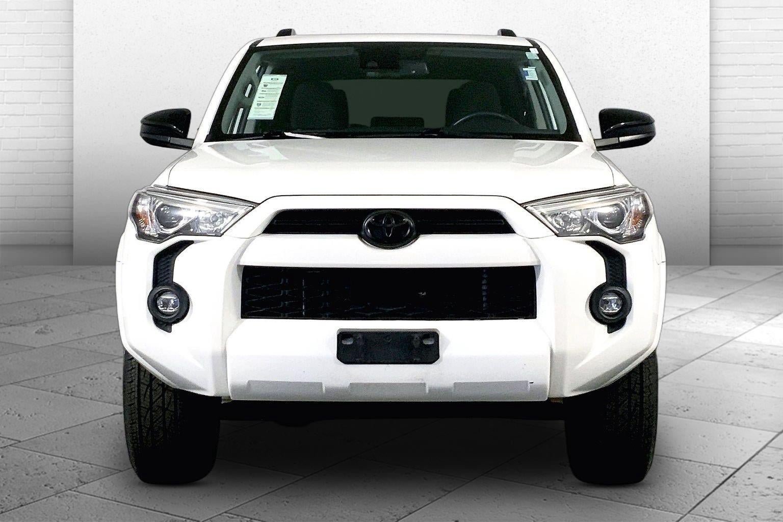 Used 2022 Toyota 4Runner SR5 AWD/4WD image 2