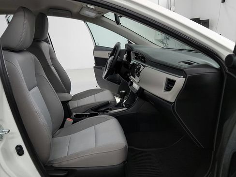 Certified 2016 Toyota Corolla LE FWD image 17