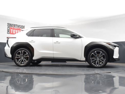 Used 2024 Toyota bZ4X Limited image 38