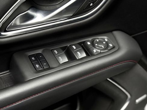 Used 2022 Chevrolet Suburban RST w/ Luxury Package image 11