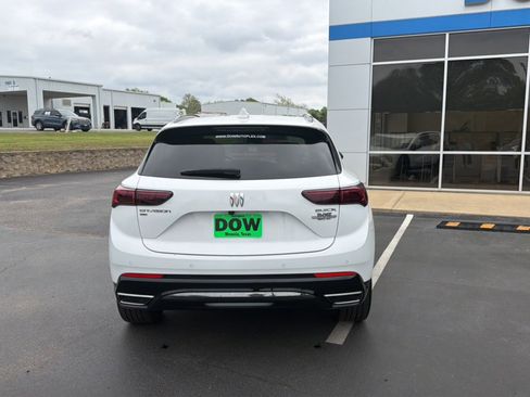 Used 2025 Buick Envision Sport Touring image 5