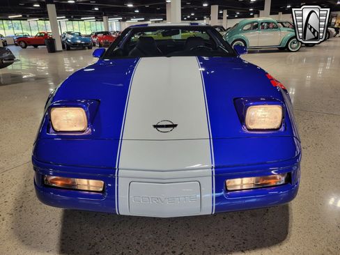 Used 1996 Chevrolet Corvette Coupe image 10
