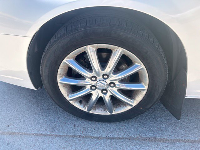 Used 2006 Buick Lucerne CXS w/ Driver Confidence Package FWD image 3