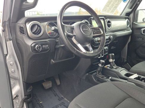 Used 2020 Jeep Gladiator Overland image 20